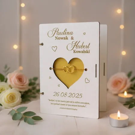 Wyjątkowy prezent na ślub drewniana kartka z kopertą dla pary młodej personalizowana